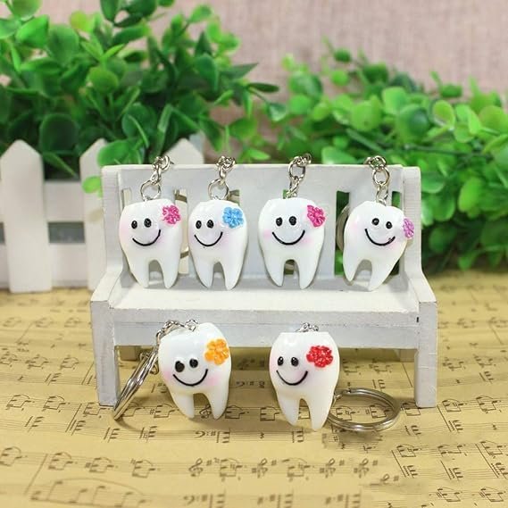Cartoon Tooth Keychain - Image 2