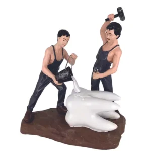 New Fashion Human Dentist Sculpture – Artistic Resin Figurine for Dental Clinic Decoration