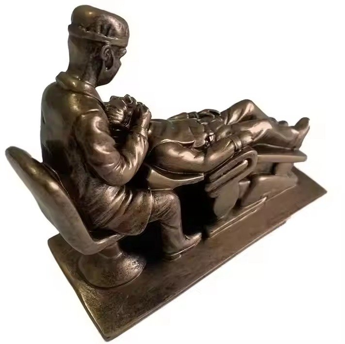 Dental Decorative Cultural Sculpture – Imitation Copper Dental Ornament