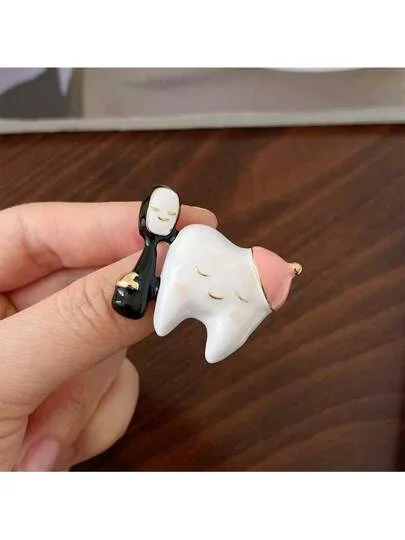 Tooth Shape Brooch Cute Cartoon