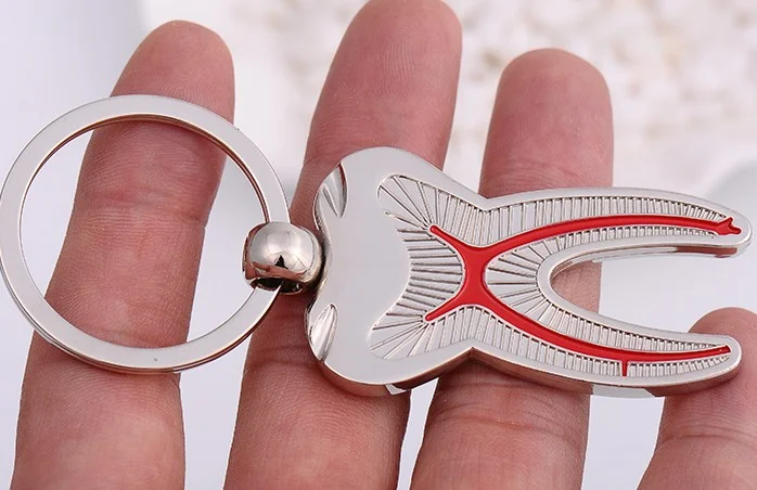 Anatomical Tooth Keychain – Metal Finish with Root Canal Design