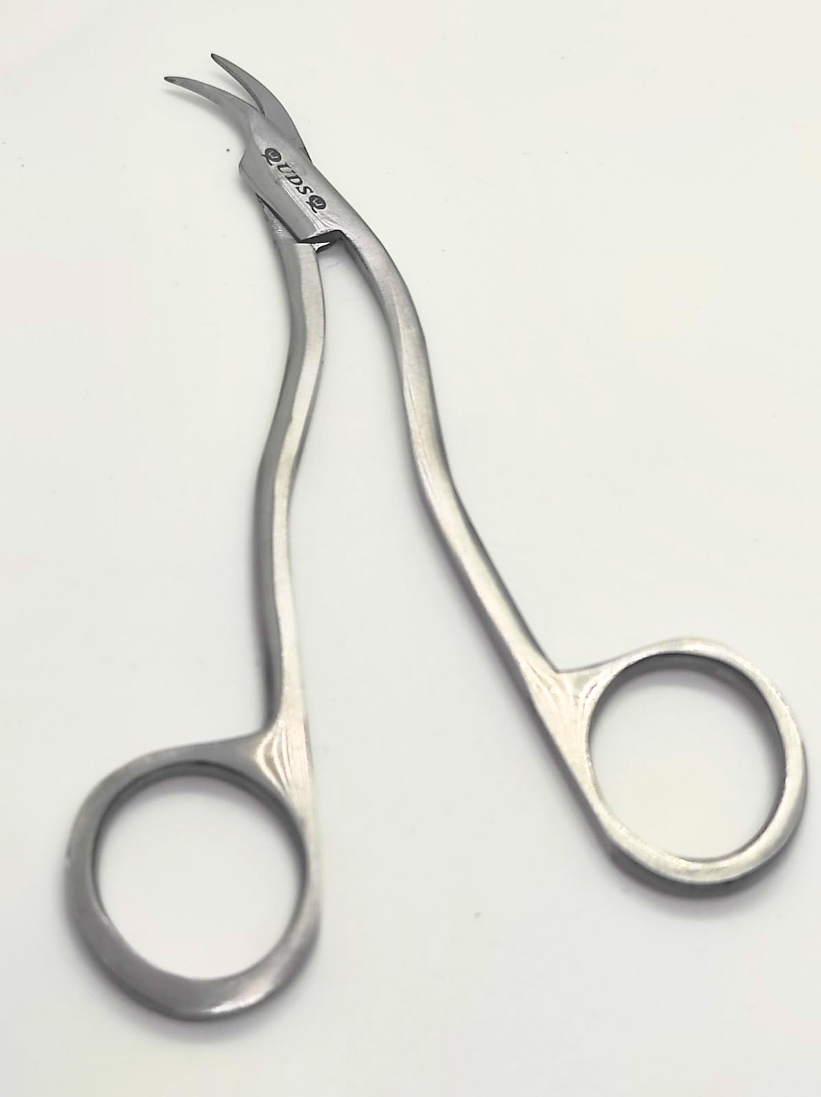 Surgical suture scissor