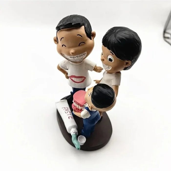 New Arrival Dental Family Figurine – Resin Handicraft Sculpture