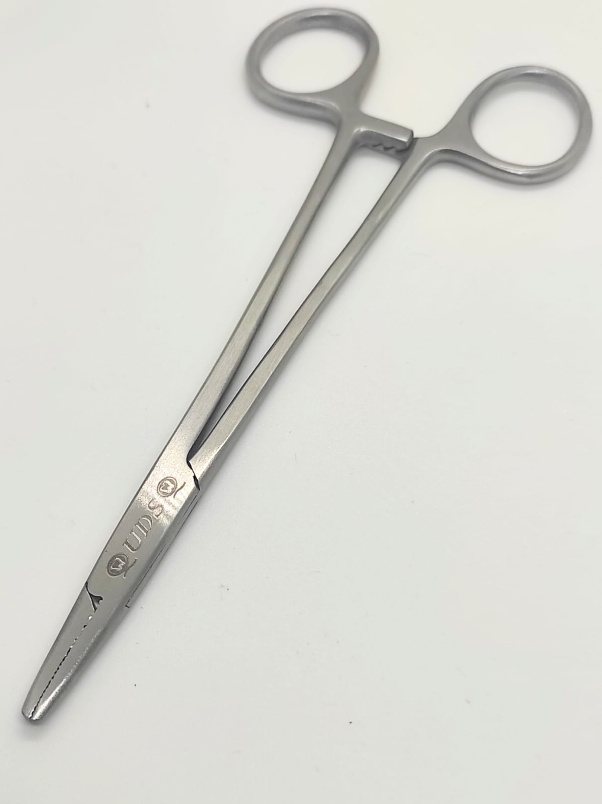 Needle holder forcepes