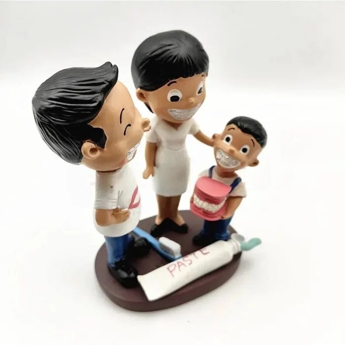 New Arrival Dental Family Figurine – Resin Handicraft Sculpture