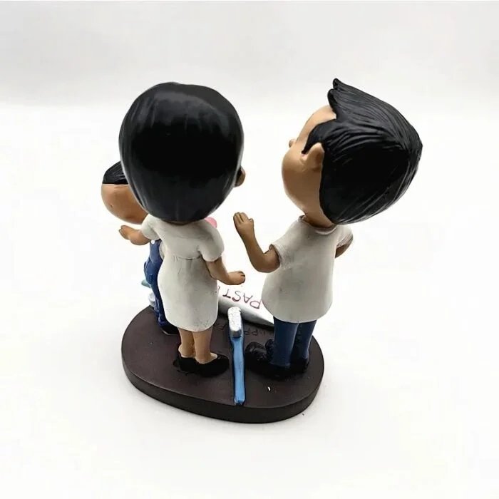 New Arrival Dental Family Figurine – Resin Handicraft Sculpture