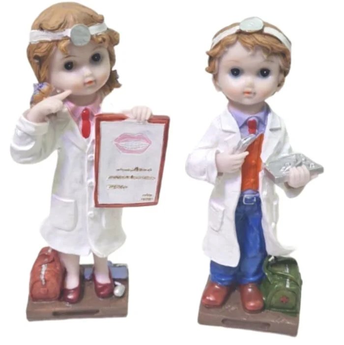 Smiling Doctor Couple Showpiece