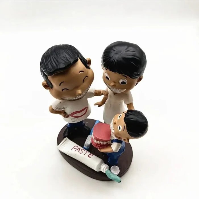 New Arrival Dental Family Figurine – Resin Handicraft Sculpture